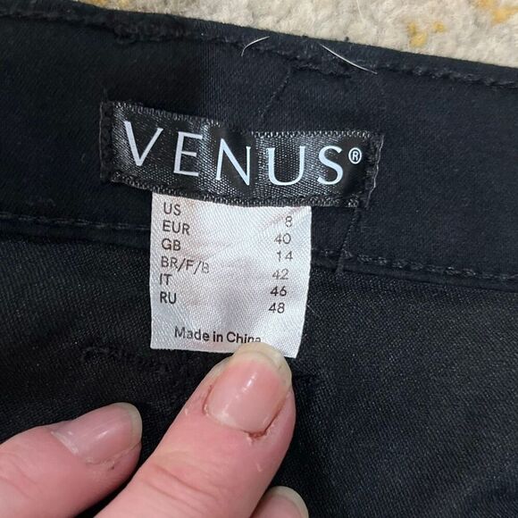 VENUS Black Denim Mini Skirt – Size 8 (US) - Picture 3 of 3